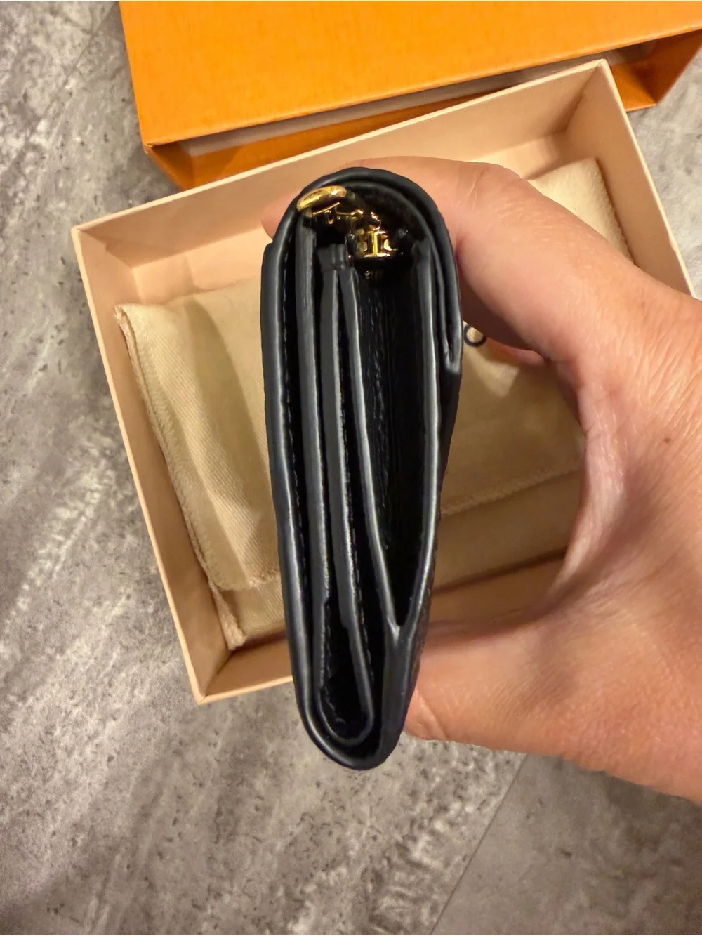 Louis Vuitton 100% authentic